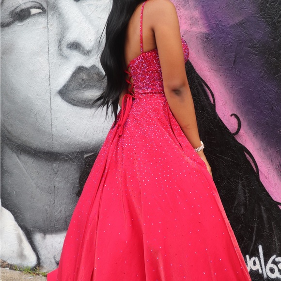 Prom Dress - Picture 1 of 7